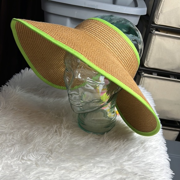 Main Street Collection Straw Adjustable Sun Beach Vacation Hat - Picture 4 of 6